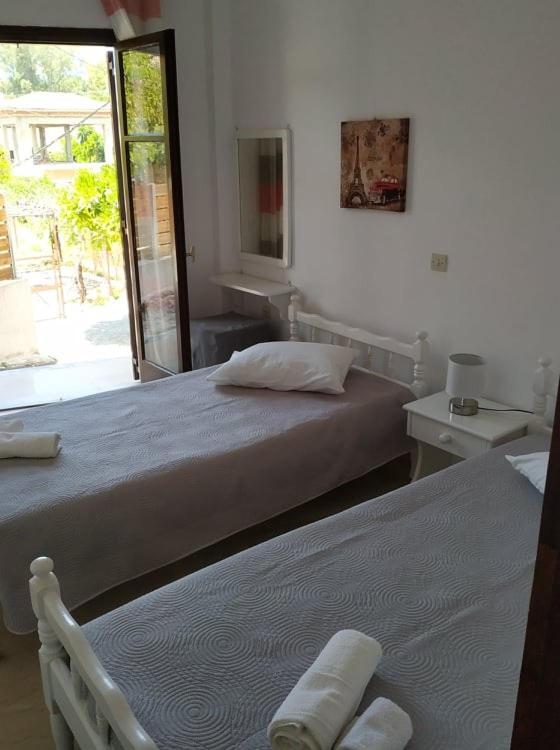 Nancy'S Rooms Gouvia Bagian luar foto